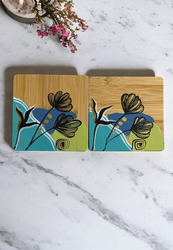 Coaster set in abstract flower design